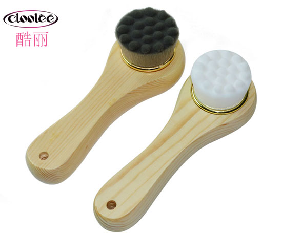 Wooden Face Cleaning Brush